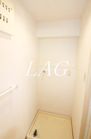 その他設備　室内洗濯機置場（同仕様）です。