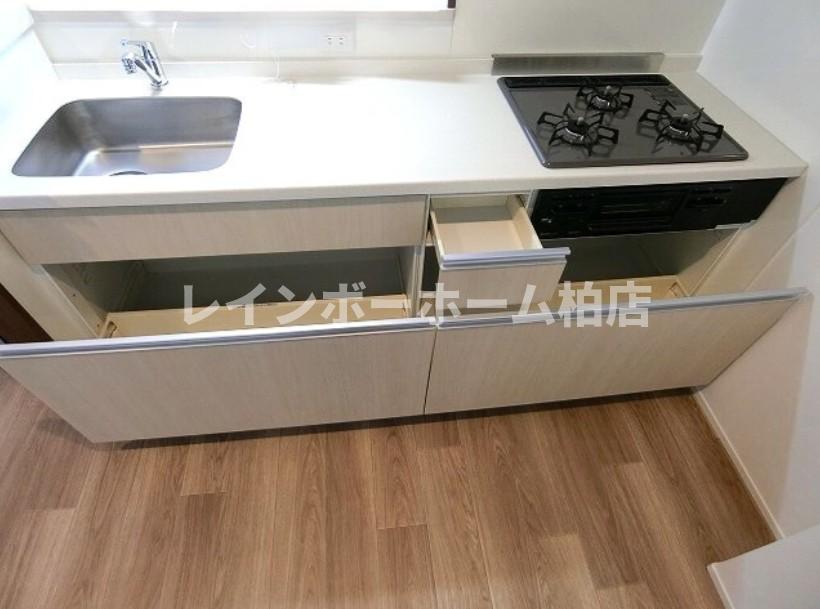 キッチン　きれいなキッチンです