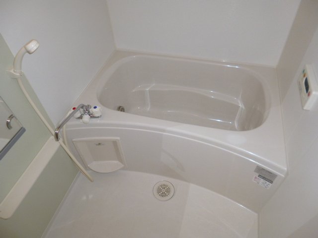 バス・シャワールーム　追い焚きバス