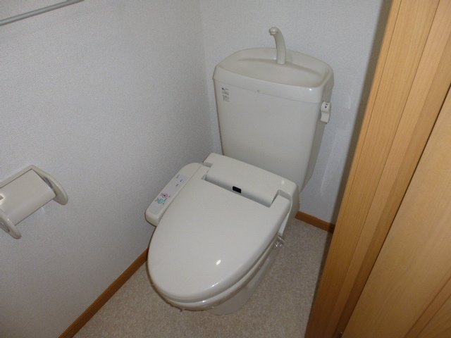 トイレ　シャワー付きトイレ