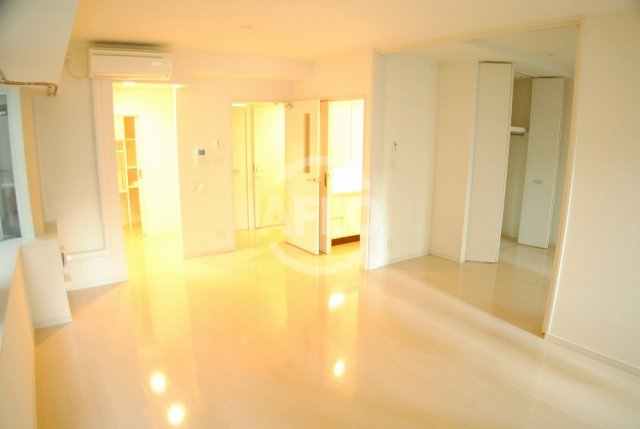 居室・リビング　クロスレジデンス大阪新町　リビング