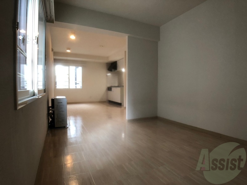 その他部屋・スペース　戸を閉めるとリビングと区切られた寝室にすることができますよ。