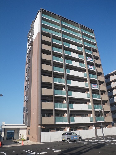 建物外観　１２階ファミリーｔｙｐｅマンション。