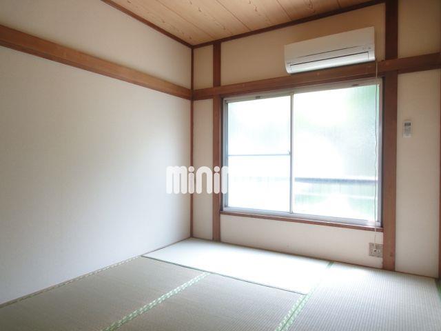 居室・リビング　明るいお部屋で住み心地良好です