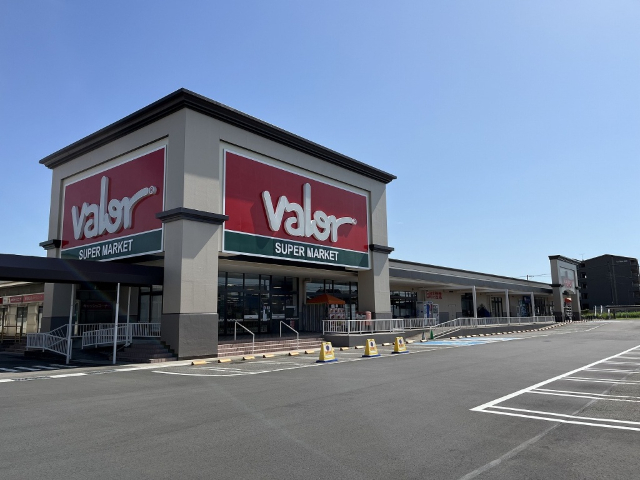 スーパー　バロー関ひがし店（スーパー）まで480m