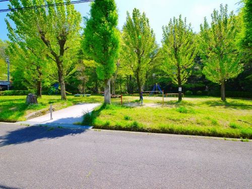 公園　東生駒南第3公園（公園）まで320m
