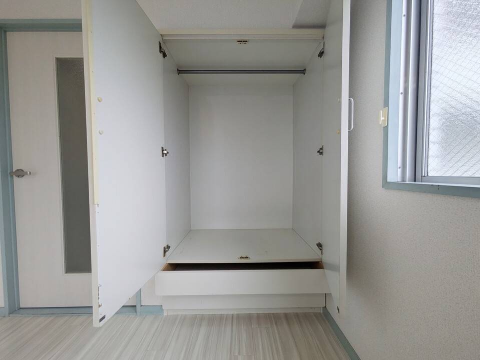 収納　クローゼット