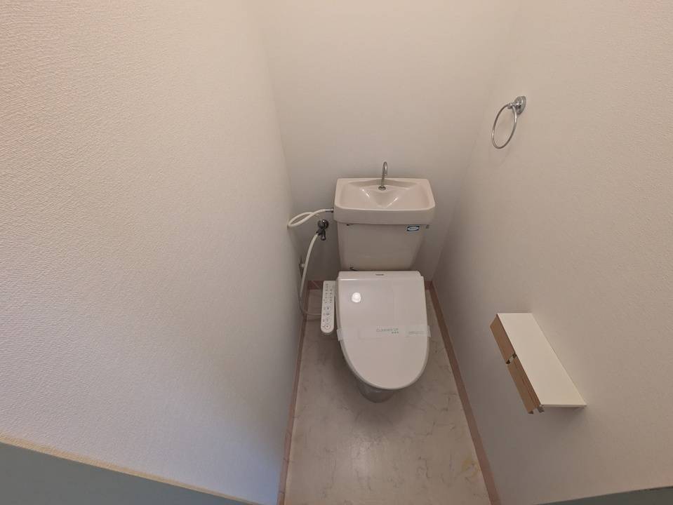 トイレ　トイレ