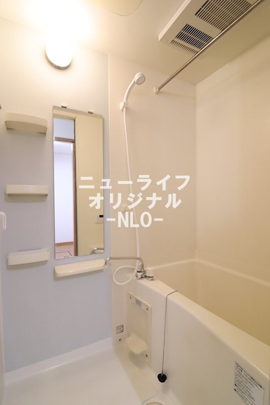 バス・シャワールーム　※同一仕様の別部屋写真の為、現況優先となります。