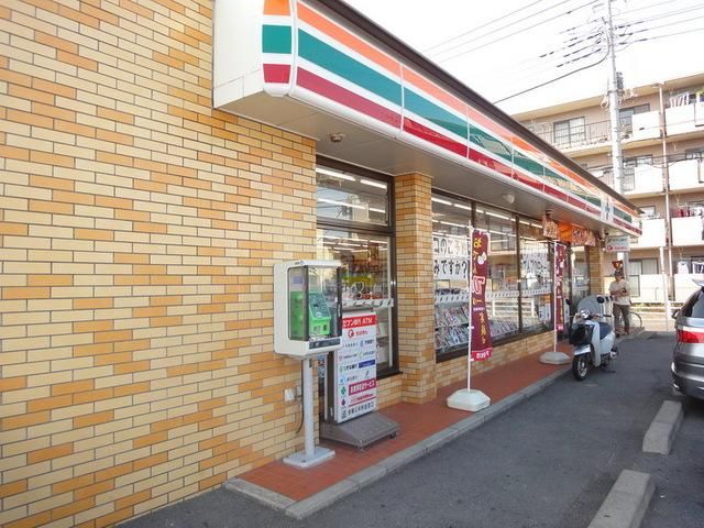 コンビニ　セブンイレブン（コンビニ）まで600m