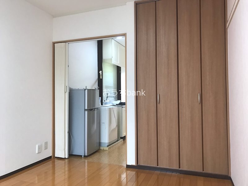 その他　家具の配置もしやすい6帖の室内です。