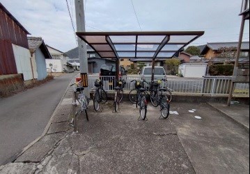 その他共有部分　屋根付き駐輪場