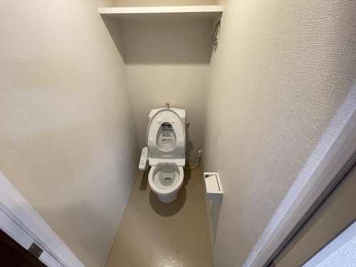 トイレ　トイレ　※同タイプの部屋のお写真です