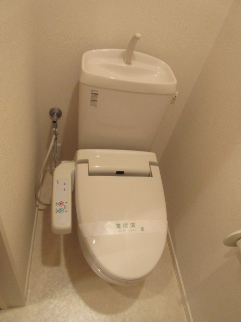 トイレ　★温水洗浄便座★