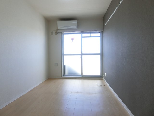 居室・リビング　他のお部屋の参考写真となります。