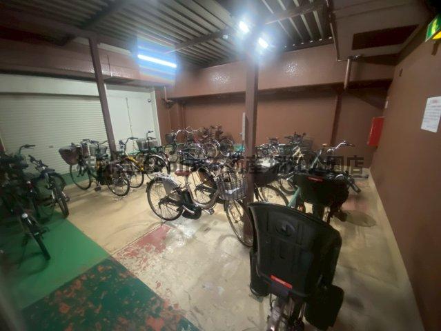 地下鉄千日前線 桜川駅 徒歩2分 8階建 築43年の外観写真