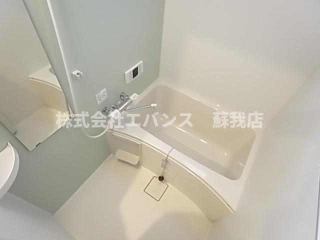 バス・シャワールーム　ゆったり過ごせるお風呂です