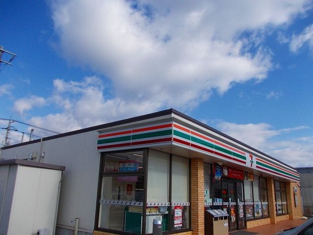 コンビニ　セブンイレブン駅家倉光店（コンビニ）まで750m