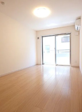 居室・リビング　別部屋参考写真となります