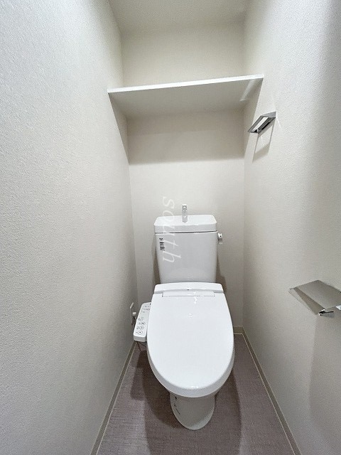 トイレ　ウォシュレット付きのトイレ
