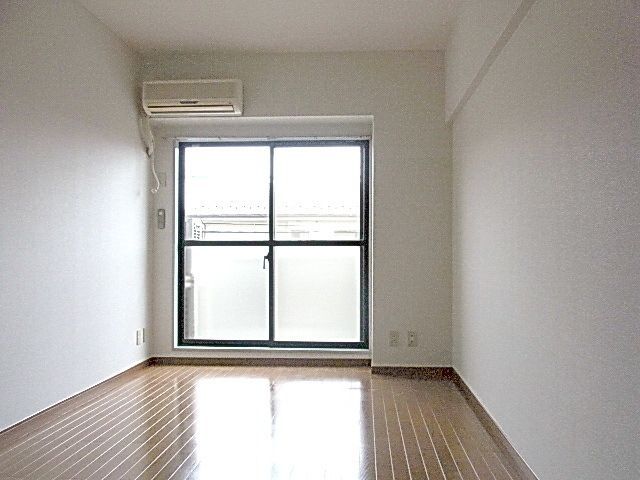 その他部屋・スペース　★洋室６帖★