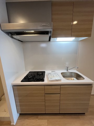 キッチン　(参考)同マンション反転タイプの間取り写真