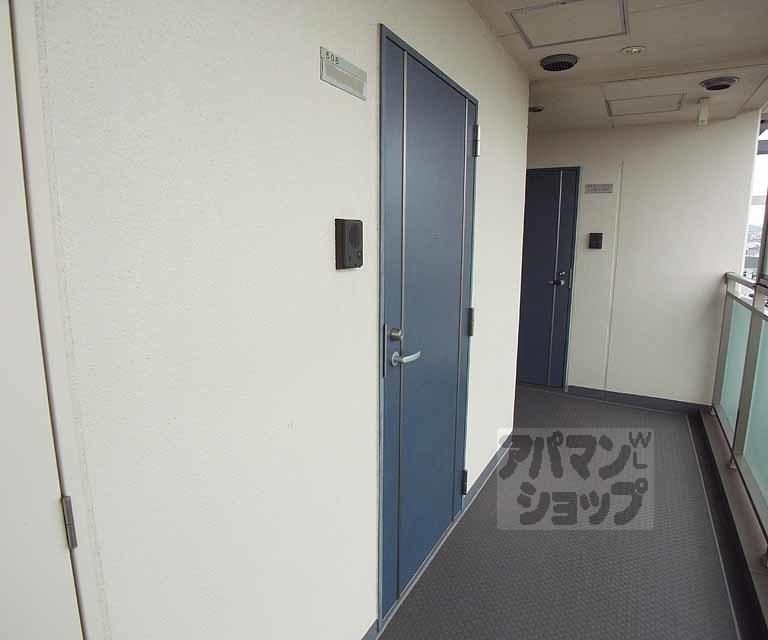 その他設備　玄関ドアです。