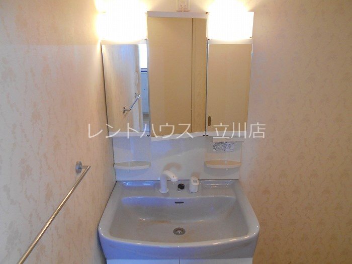 洗面設備　同建物参考写真