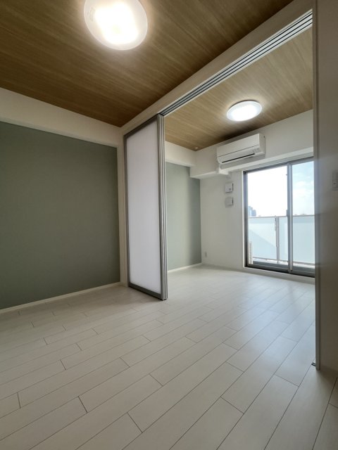 居室・リビング　※別号室の参考写真、現況優先※