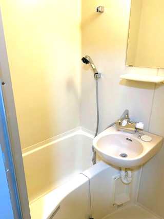 バス・シャワールーム　お風呂で日々の疲れを落としましょう