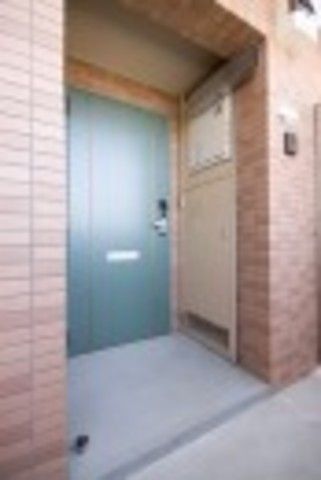 玄関　☆新婚さんオススメ築浅1ＬＤＫ！設備充実☆