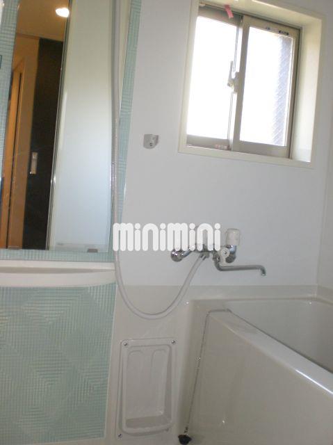 バス・シャワールーム　明るくてきれいなお風呂