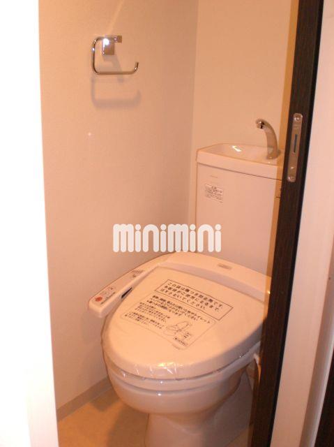 トイレ　シャワー付きトイレ