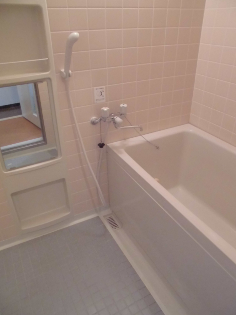 バス・シャワールーム　同タイプの他のお部屋