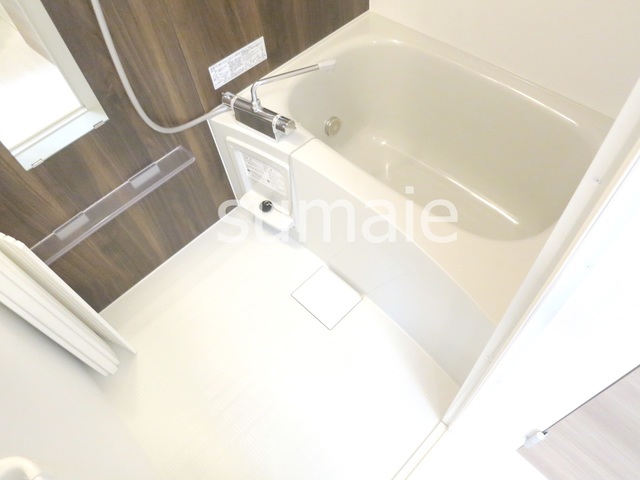 バス・シャワールーム　バスルームです。