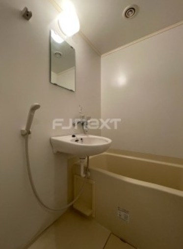 バス・シャワールーム　風呂