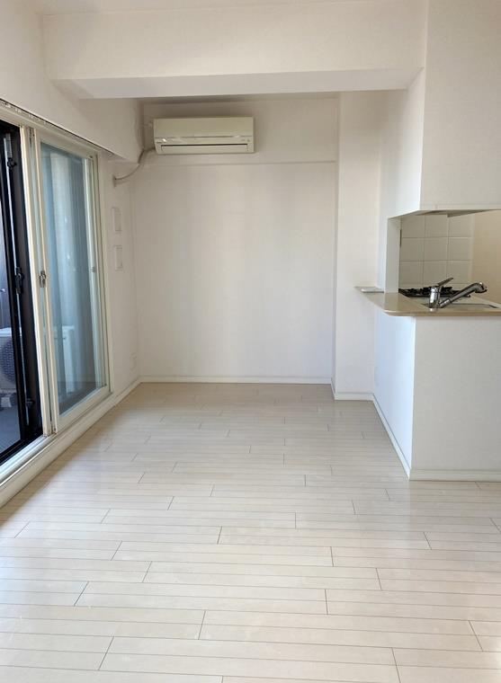 居室・リビング　開放感のあるゆったりとしたお部屋です♪