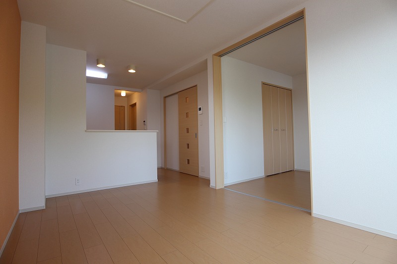 居室・リビング　リビング(写真は同型シリーズ)