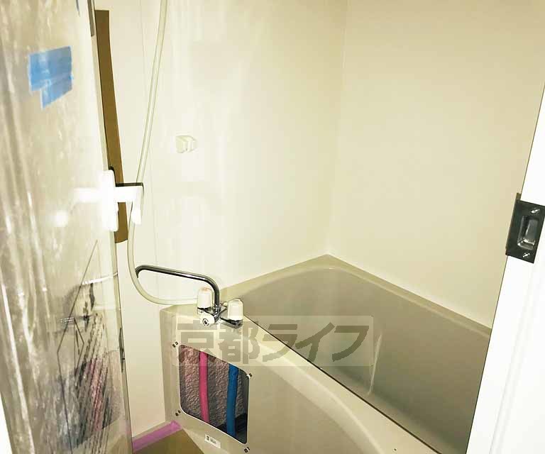 バス・シャワールーム　清潔感あります。