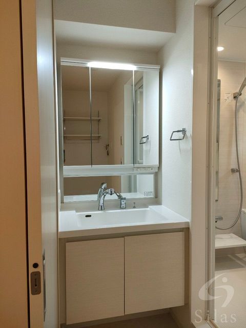 洗面設備　同仕様