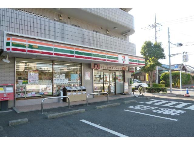 コンビニ　セブンイレブン足立東和1丁目店（コンビニ）まで164m