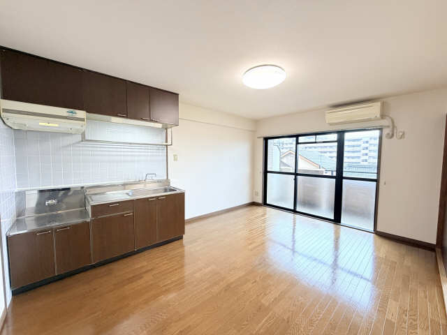 居室・リビング　※照明は残置扱い