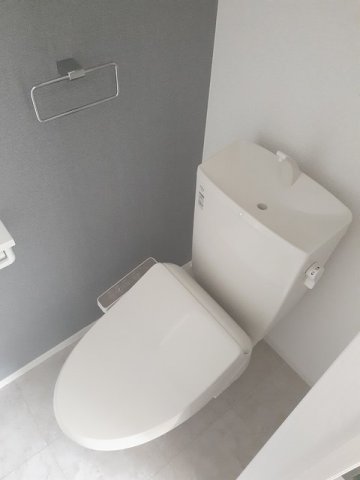 トイレ　トイレもきれいです