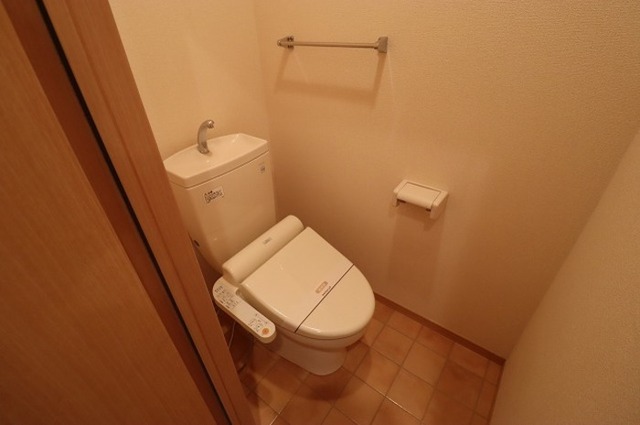 トイレ　トイレ　温水洗浄暖房便座