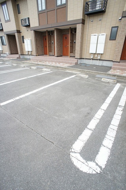 駐車場　駐車場2台目可能です