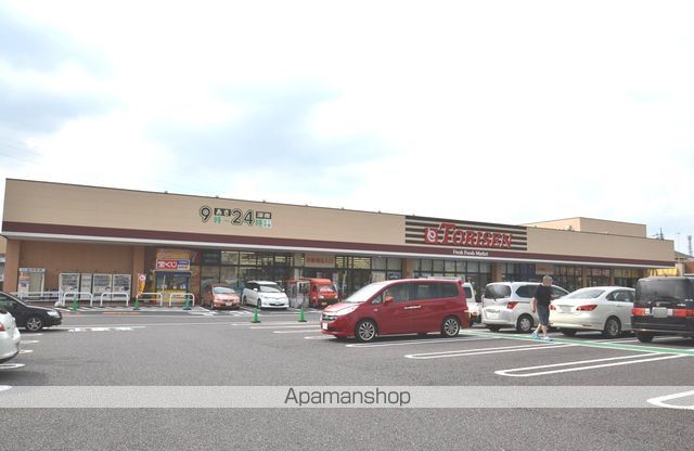 スーパー　（株）とりせん／高根沢店（スーパー）まで460m