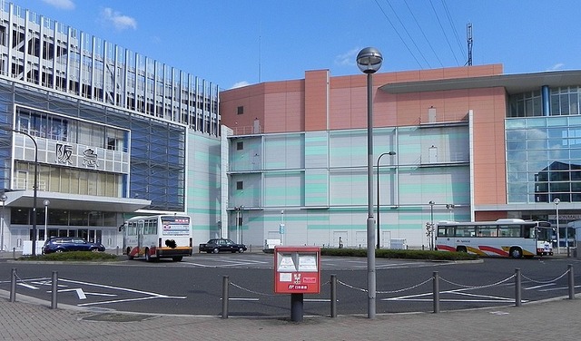 ショッピングセンター　イオンモール堺北花田（ショッピングセンター）まで693m