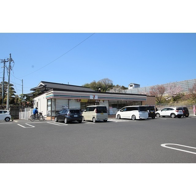 コンビニ　セブンイレブン津山志戸部店（コンビニ）まで550m