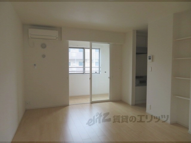 居室・リビング　リビング