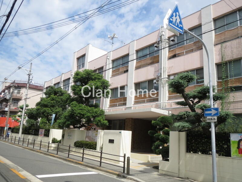 小学校　宝栄小学校（小学校）まで500m